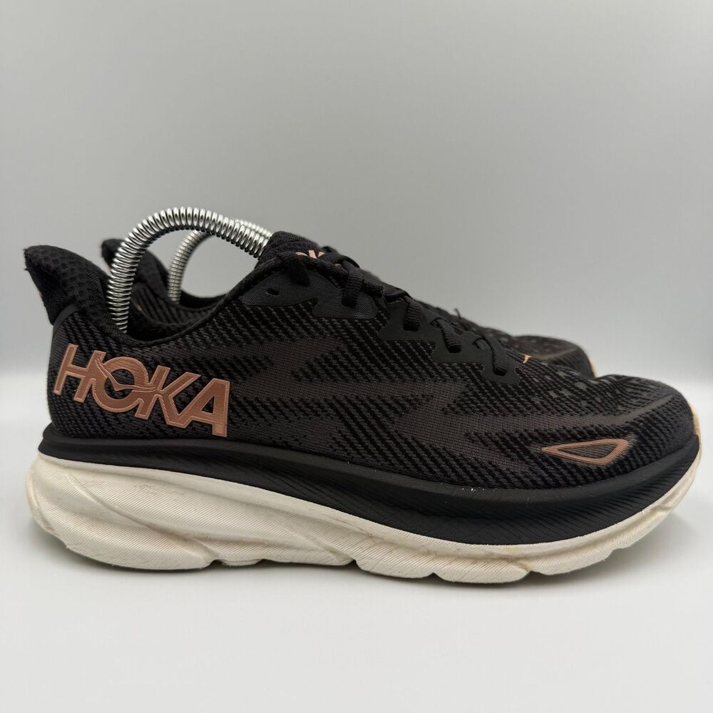 Hoka One One Clifton 9 Women's Size 9 Black Gold Athletic Running Shoes Sneakers